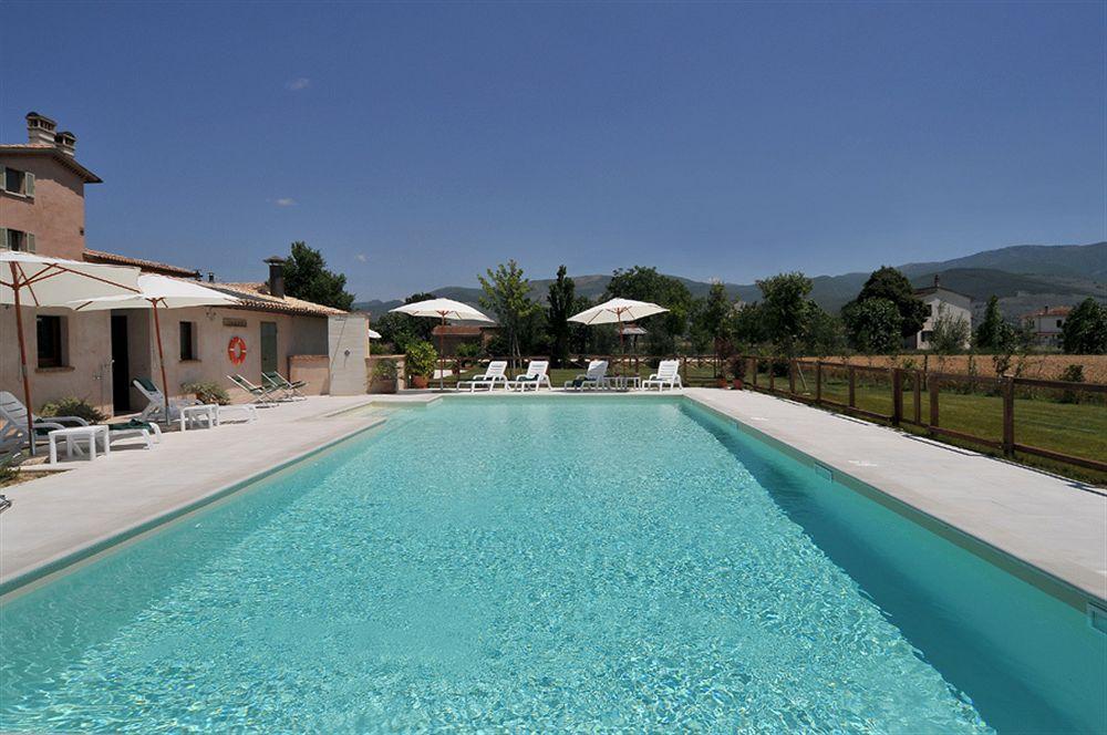 Country House Casco Dell'Acqua เตรวี ภายนอก รูปภาพ