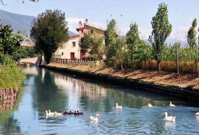 Country House Casco Dell'Acqua เตรวี ภายนอก รูปภาพ