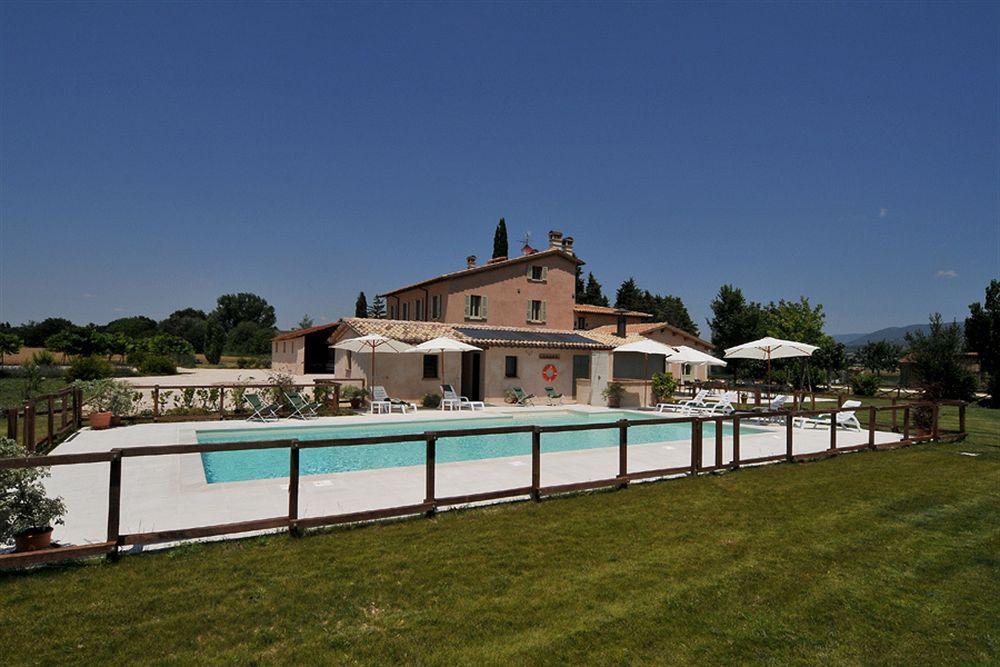 Country House Casco Dell'Acqua เตรวี ภายนอก รูปภาพ