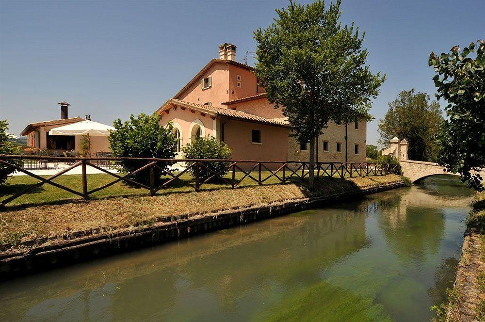 Country House Casco Dell'Acqua เตรวี ภายนอก รูปภาพ
