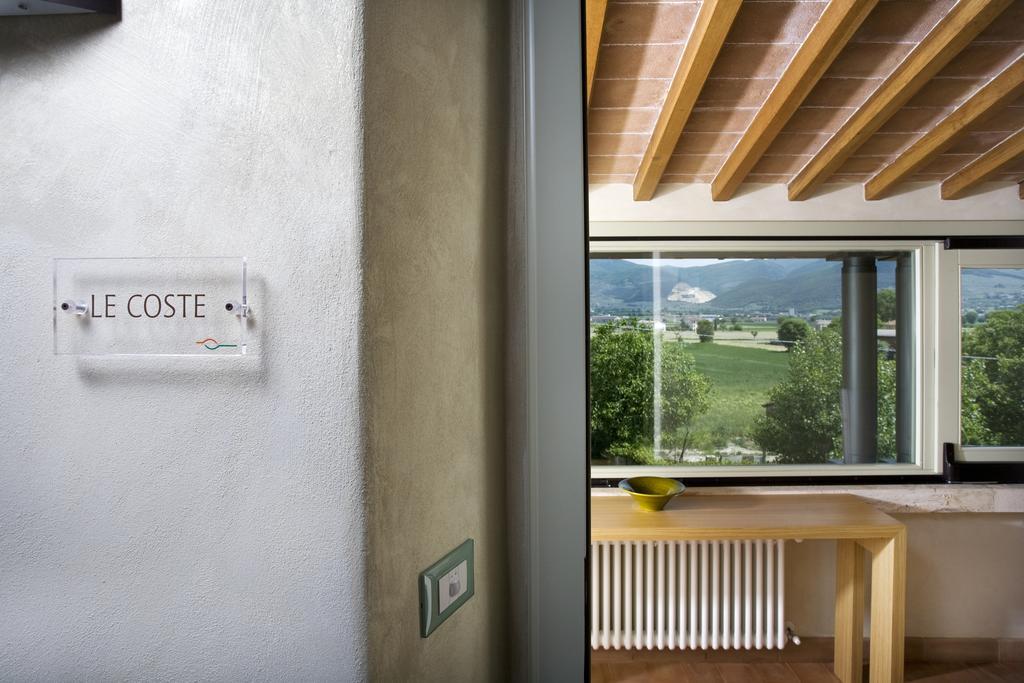 Country House Casco Dell'Acqua เตรวี ภายนอก รูปภาพ